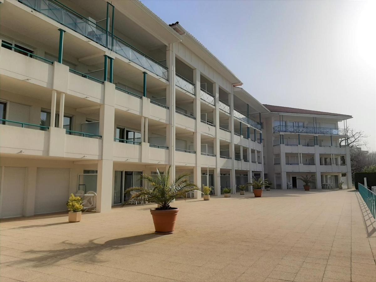 Appartement A Ciboure Avec Terrasse, Piscine Chauffee Et Parking - Ideal Golf Et Plage - Fr-1-239-551 Exterior photo